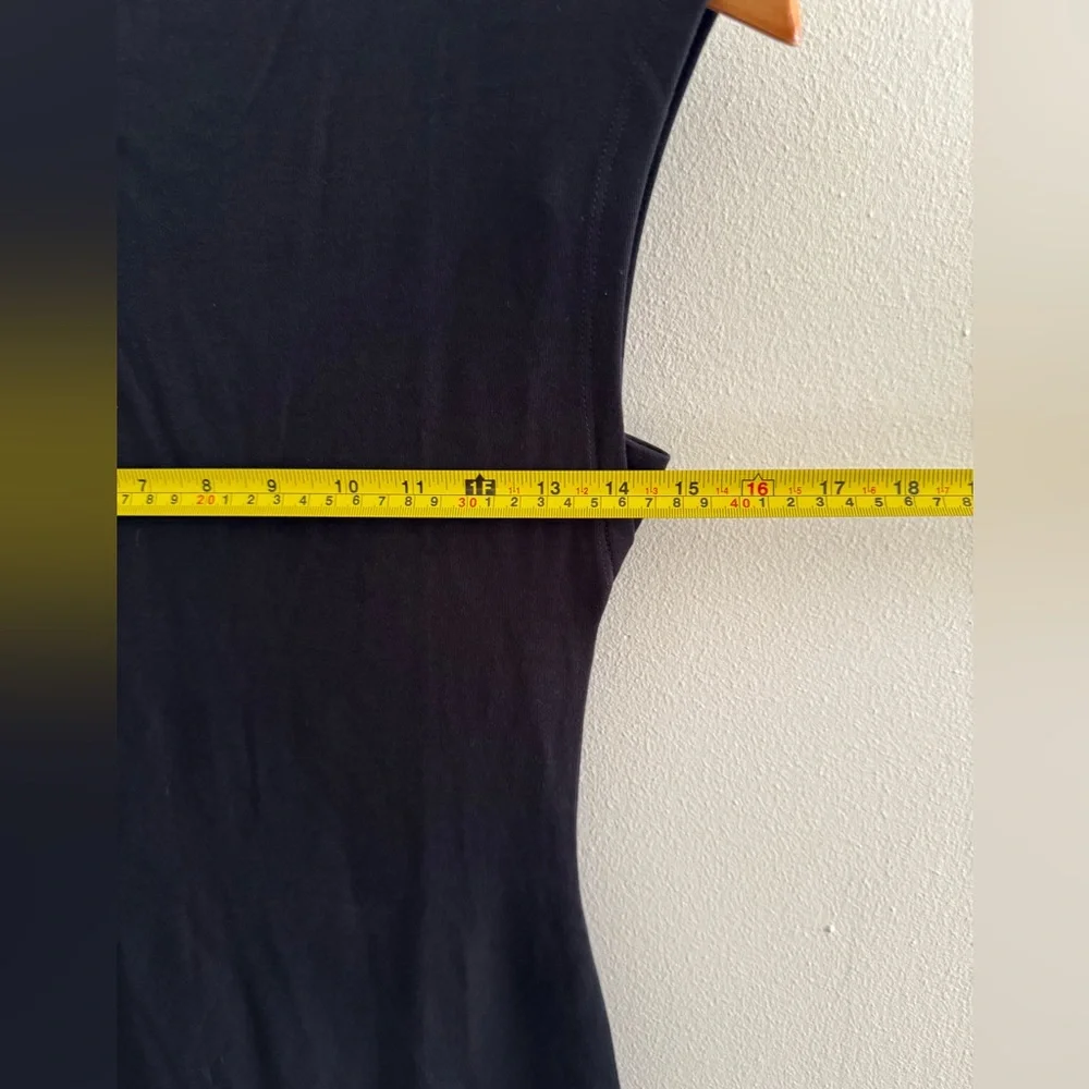 Cuts NWOT body con mini dress - Picture 8 of 9